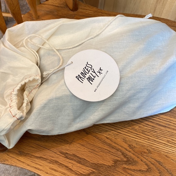 Princess Polly Saxton - Picture 3 of 10